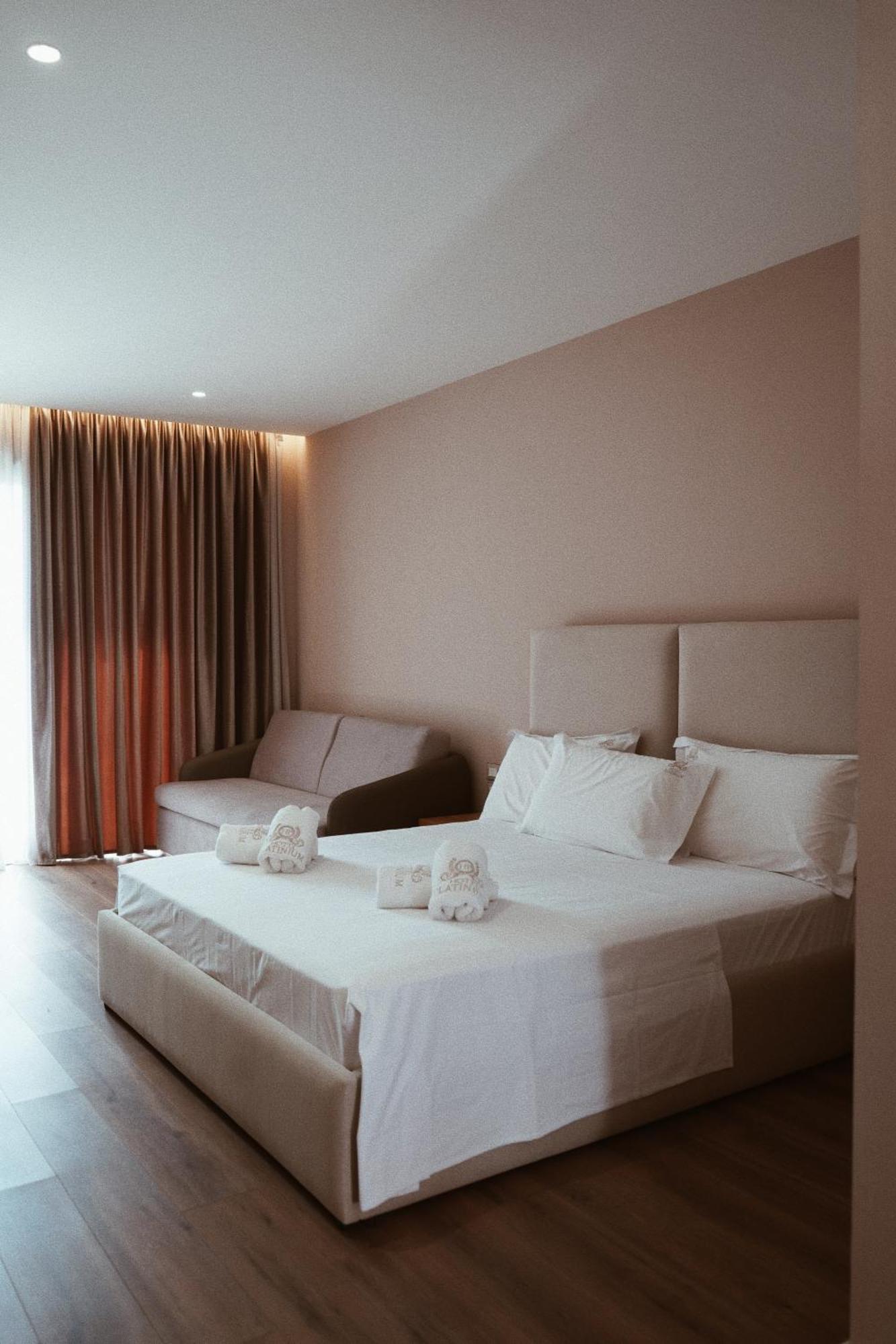 Platinium Hotel Dhërmi
